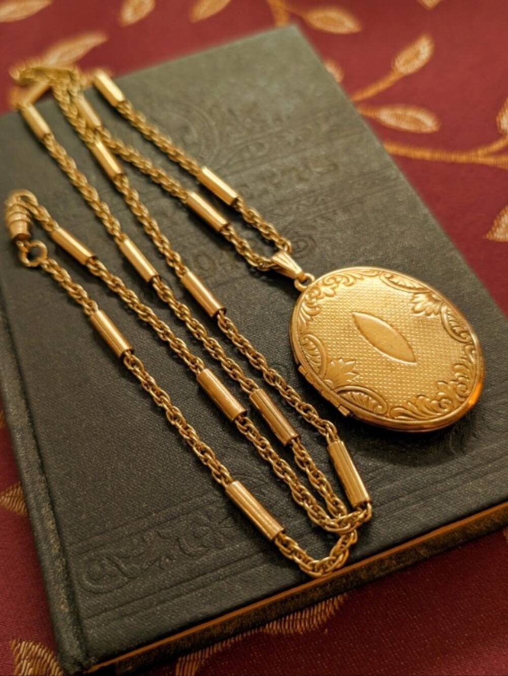 1940s Gold Filled Locket Necklace